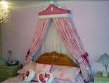 bespoke window dressings - bury - GPS soft furnishings - princess bed crown