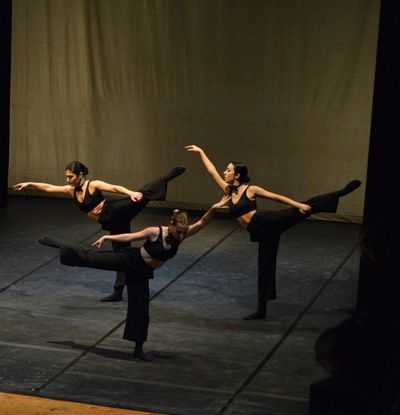 Lezioni di danza classica e moderna Arezzo Scuola di Danza