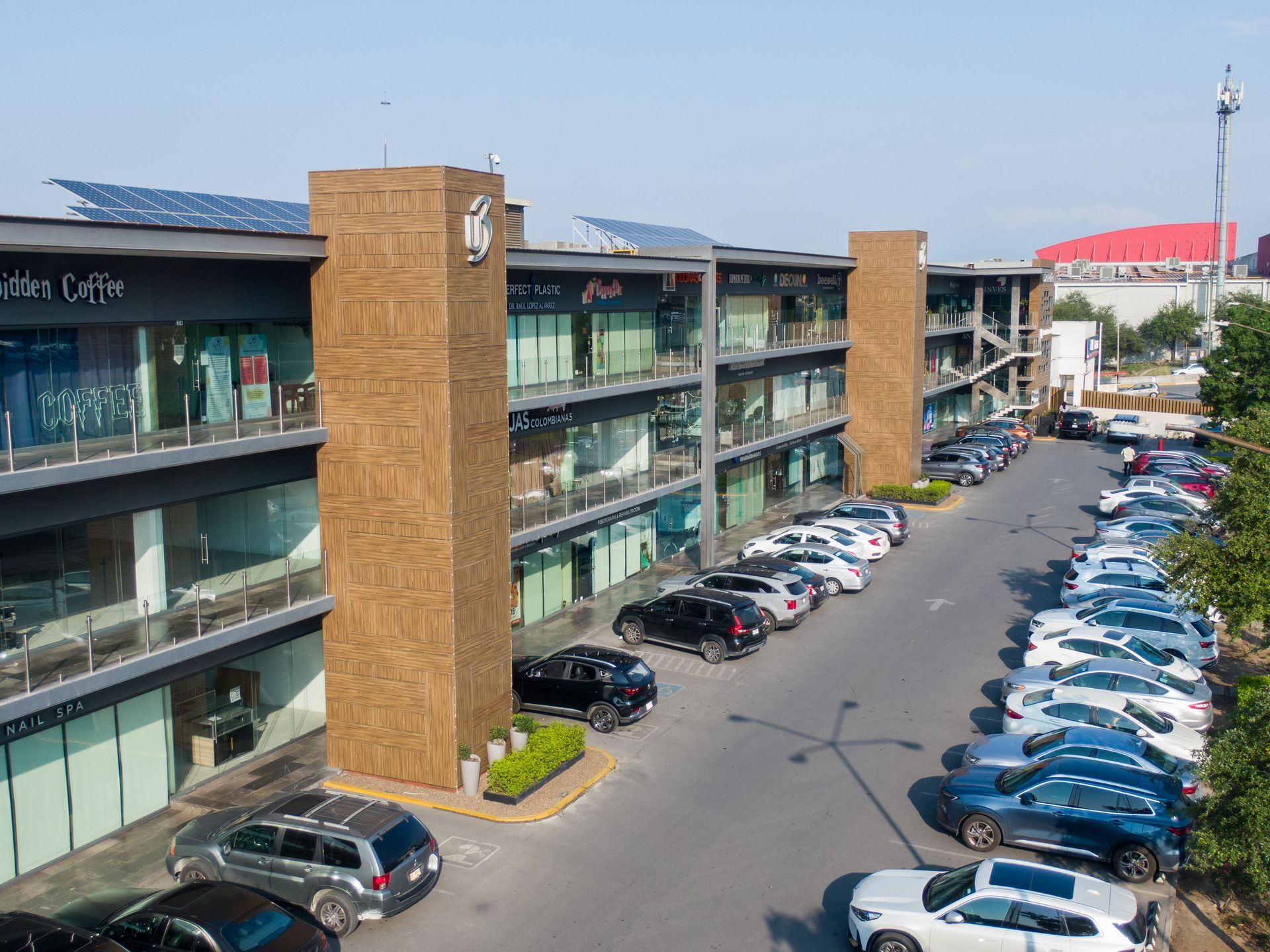 Alquiler de Locales con concepto único en U3 Plaza zona Cumbres 