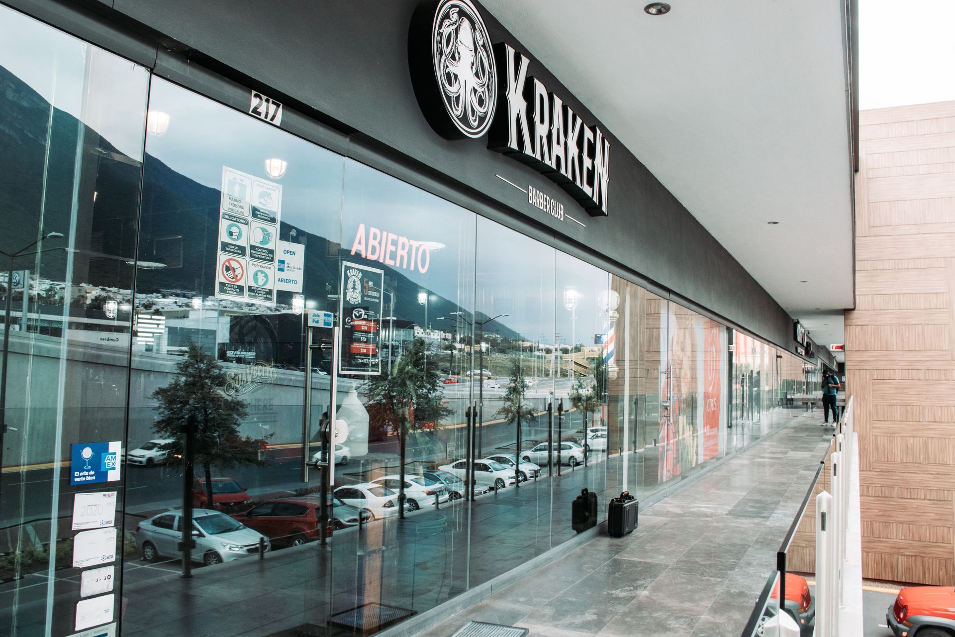Local comercial de U3 Plaza Local comercial de U3 Plaza