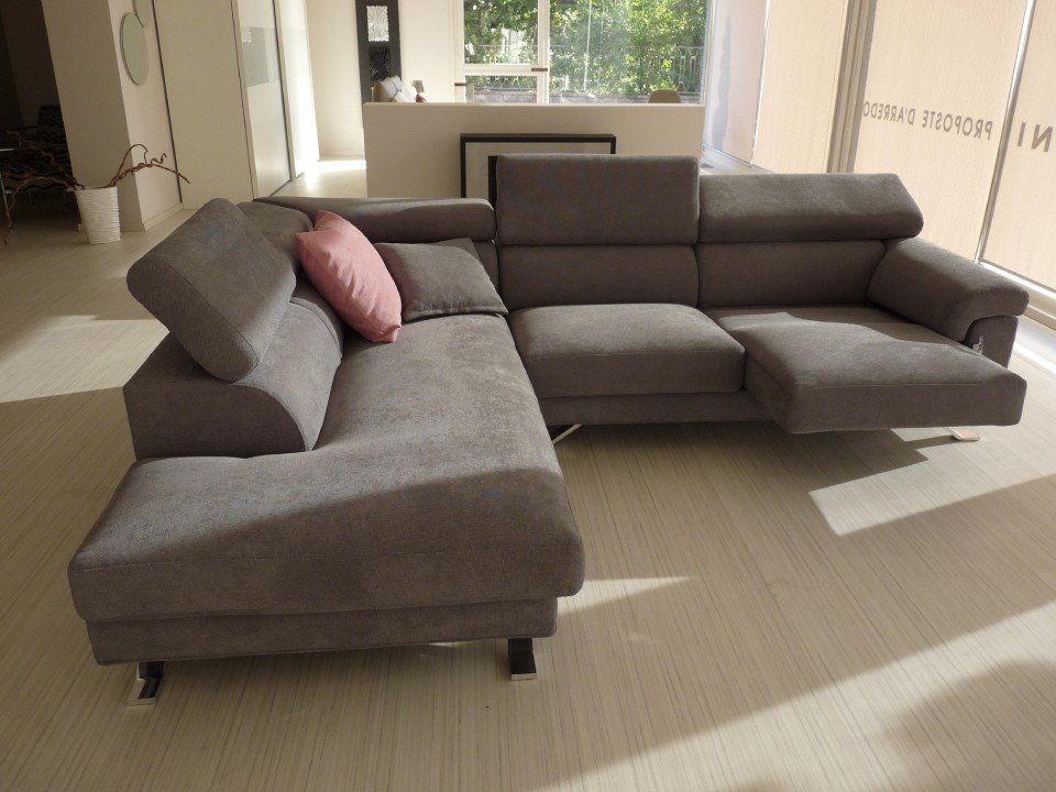 divano in tessuto ad angolo