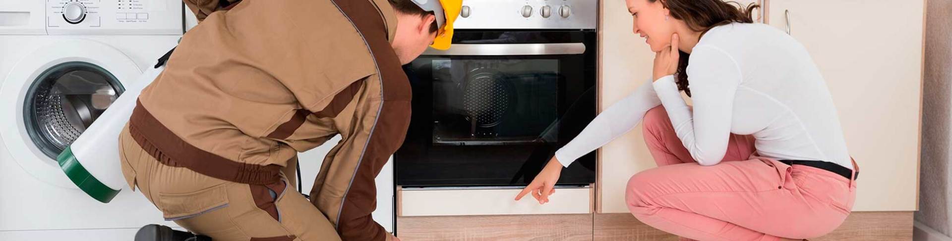 Fumigaciones Juan Control - Mujer con fumigador