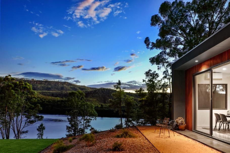 House With A View Of A Lake and Mountains  — That Painter Guy In South Nowra, NSW