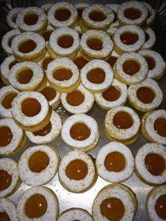 Biscotti con marmellata