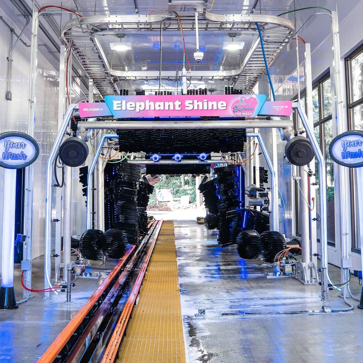 buy single car washes for yourself or a friend