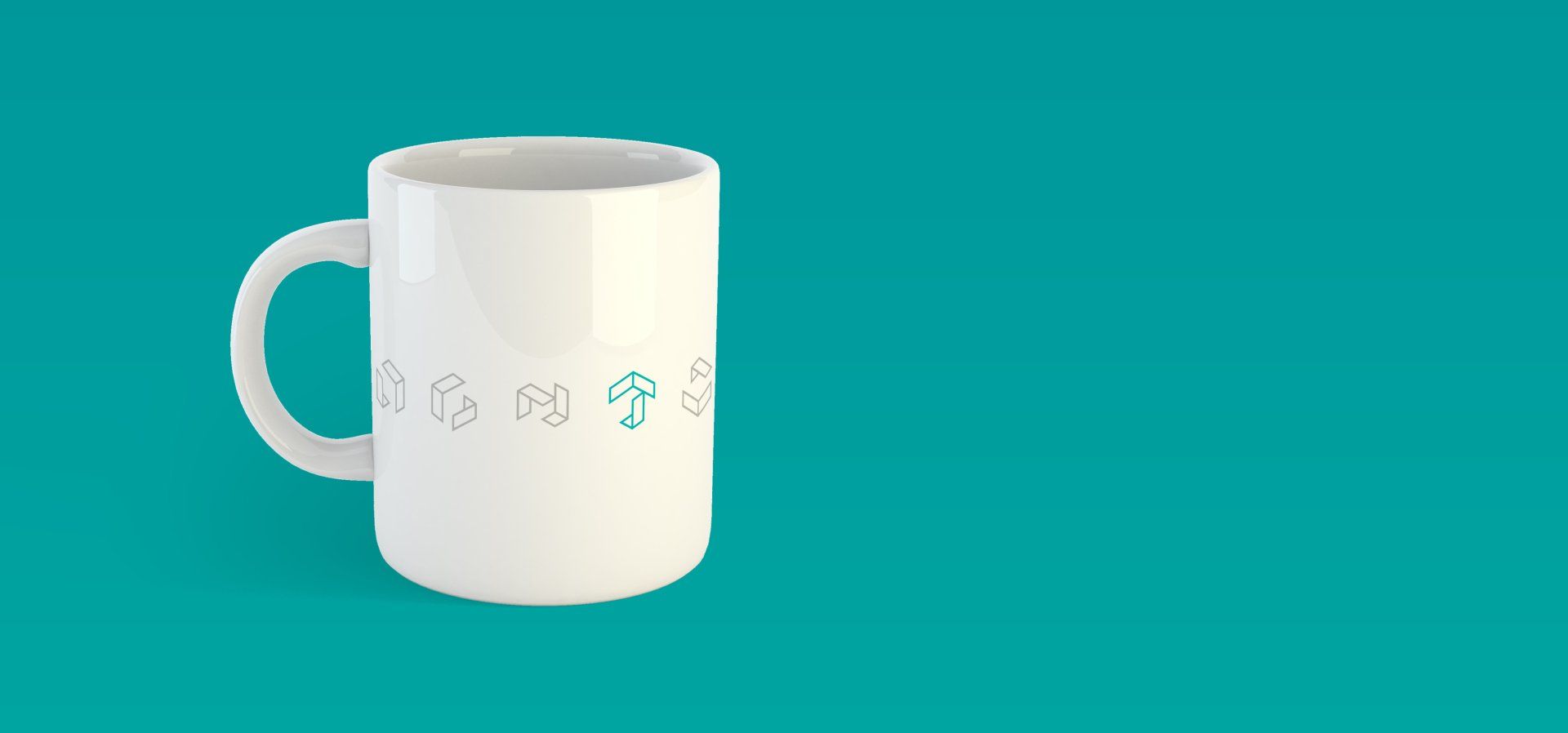 Uma caneca de café branca com bastões de doces está sobre uma superfície azul.