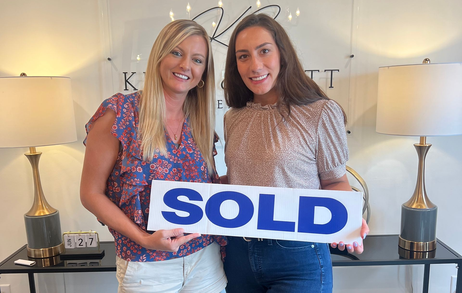 A silhouette of a man 's head on a blue background.