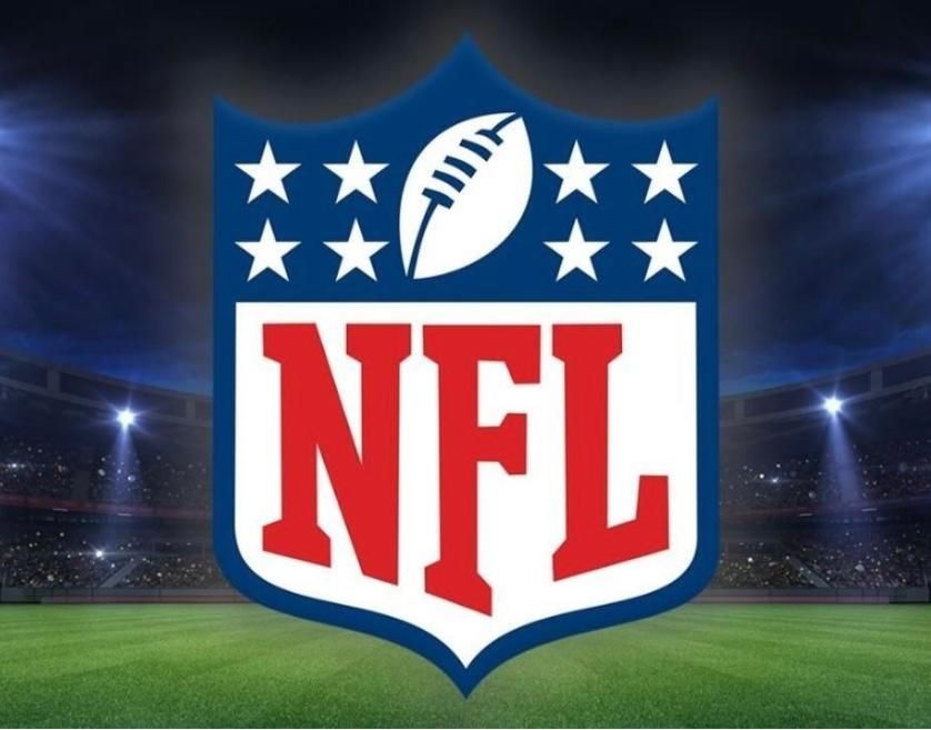 NFL Ticket Sundays 5 Pitcher Beers with Purchase of Wings