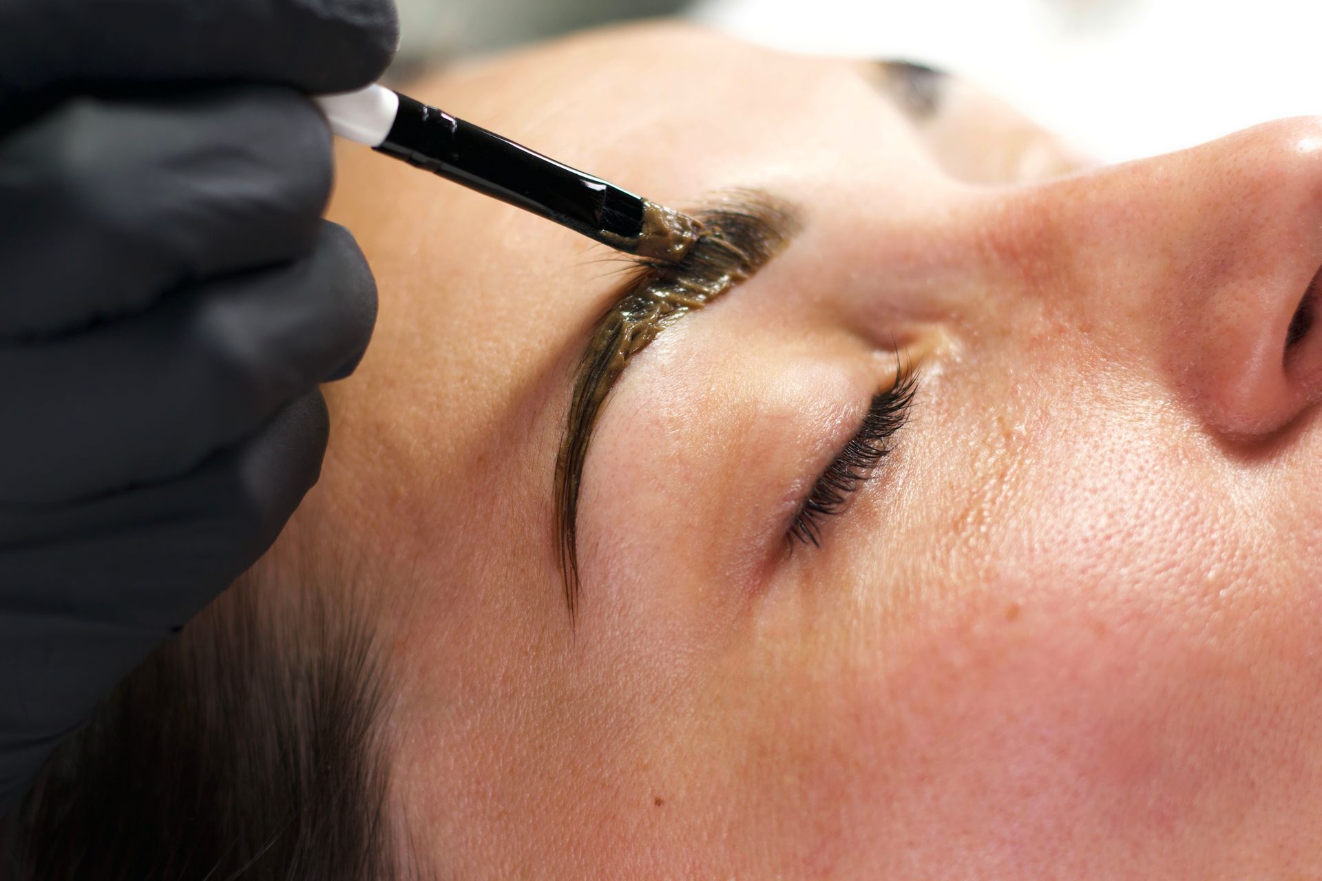 Eyebrow Tinting
