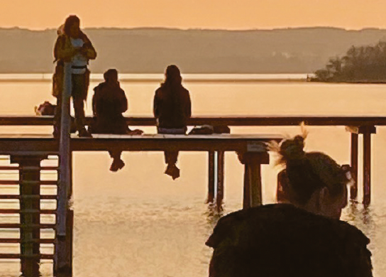 Menschen am See