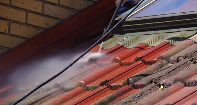 Limpieza anual de tejados a precio económico en Langreo, Asturias