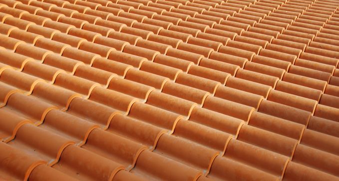 Sustitución de tejas viejas por tejas nuevas a buen precio económico en Villaviciosa, Asturias
