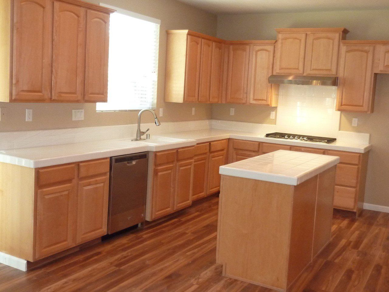 Kitchen Countertop and Cabinets