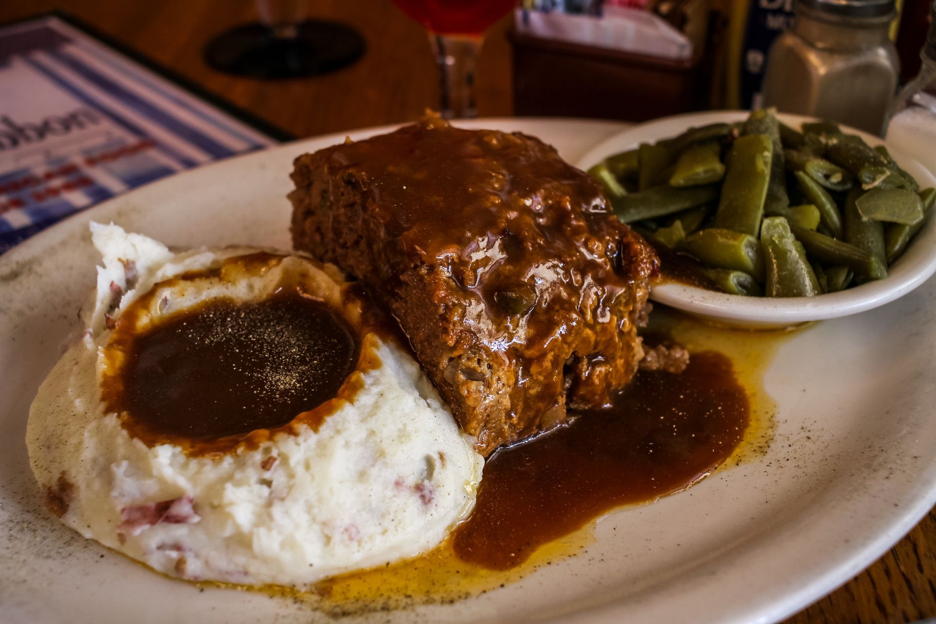 Full Meatloaf With Mashed Potatoes And Green Beans 2 (1) 1920w 