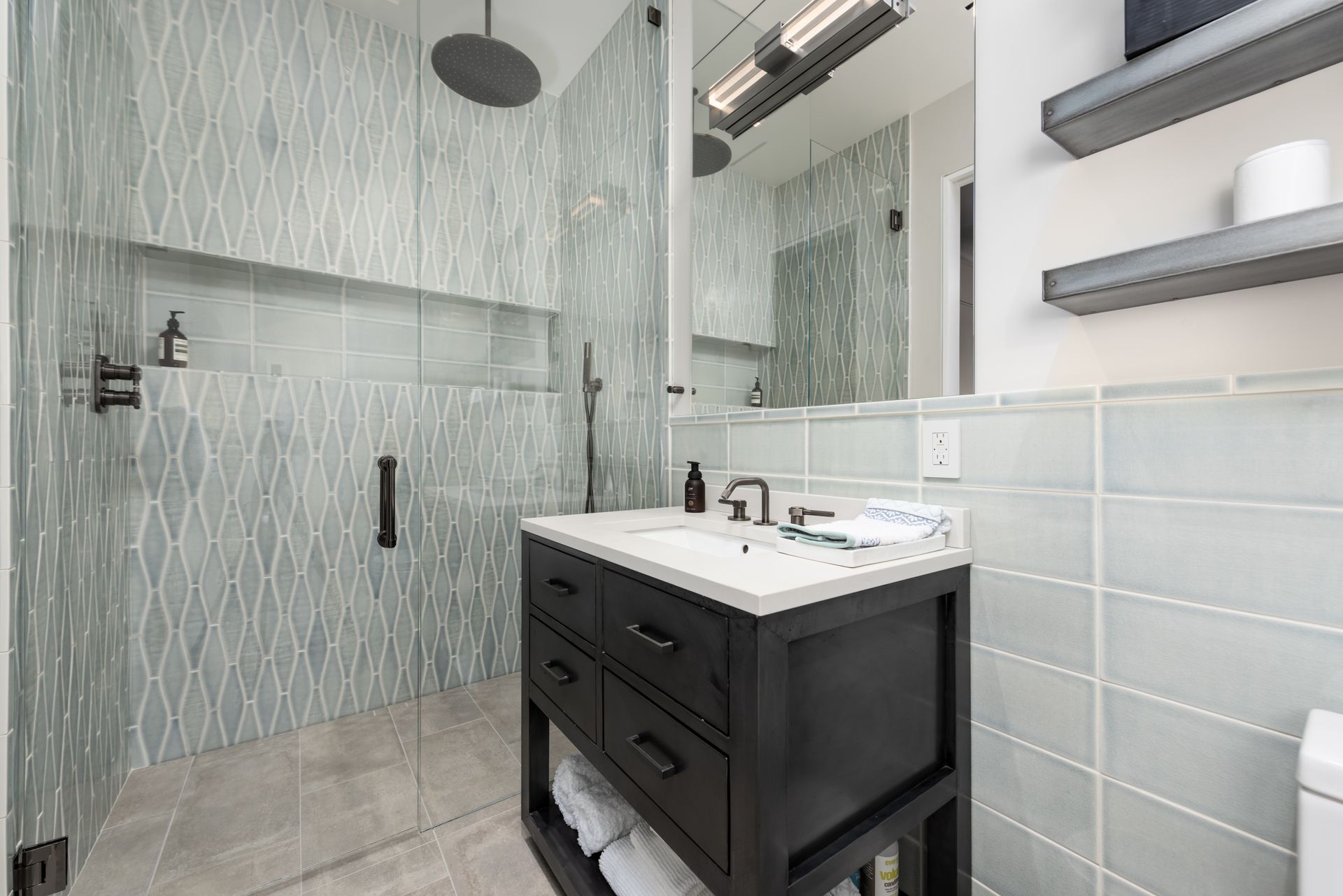 Fairview Woodland Property Bath Shower