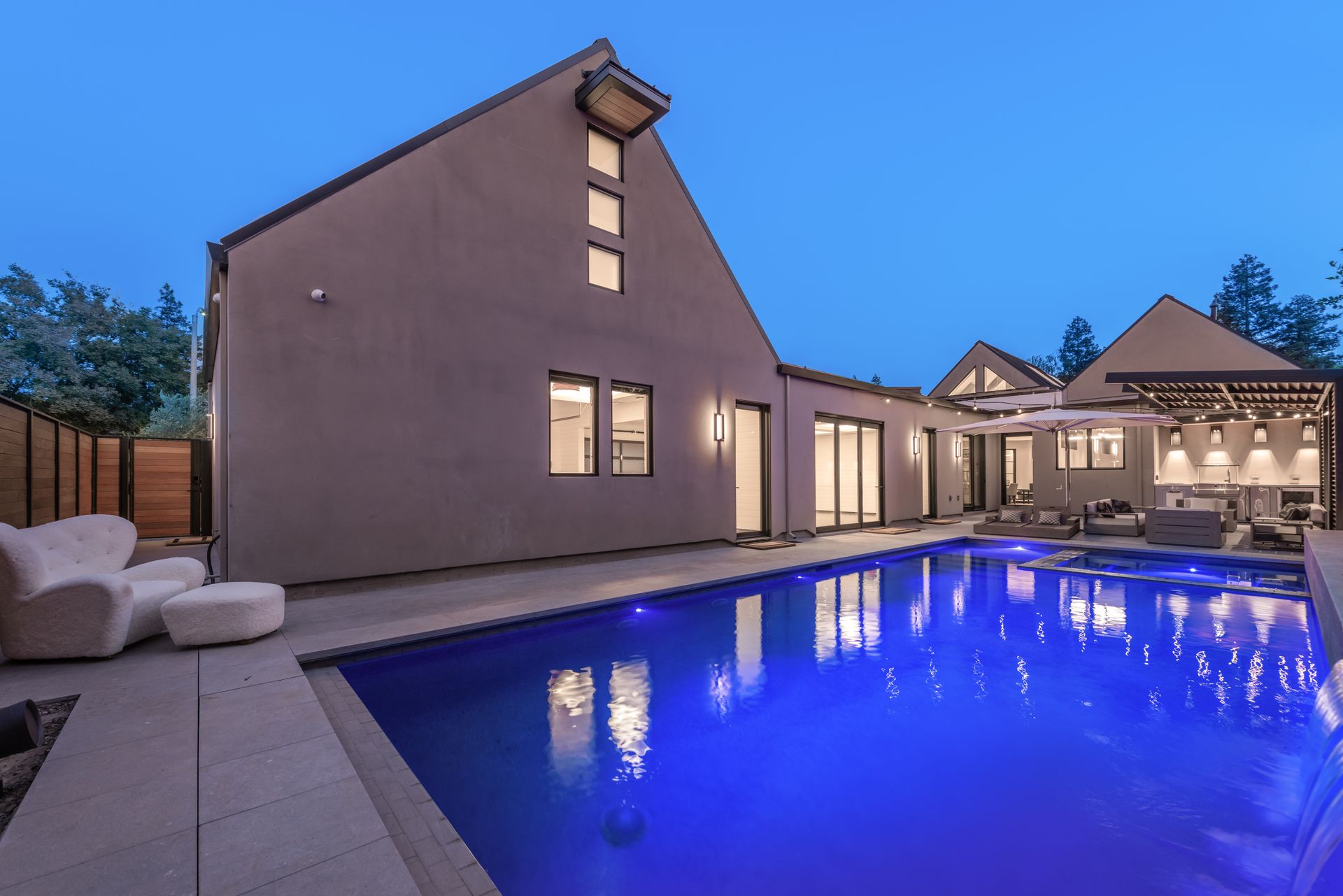 Fairview Woodland Property Pool