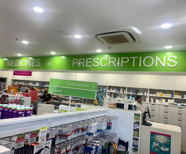 Circle White Lightbox — Quality Printing In Port Douglas, QLD