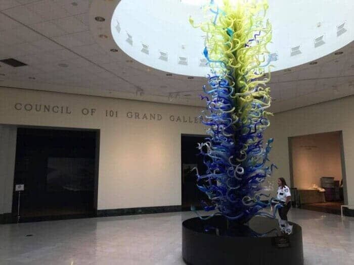 The council of 101 grand gallery is located in a building 28.4845° N, 81.2519° W