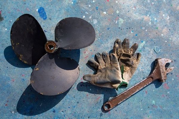 propellar gloves and wrench