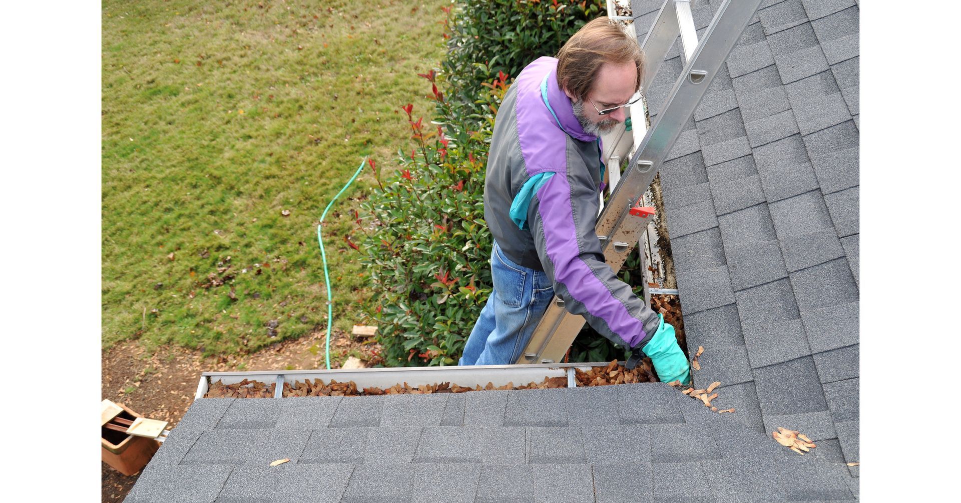 professional gutter cleaning services Lafayette
