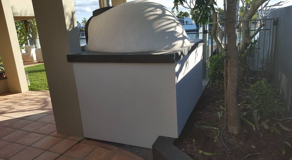A Large White Box Is Sitting on A Patio Next to A Tree — MJ Render in Buderim, QLD