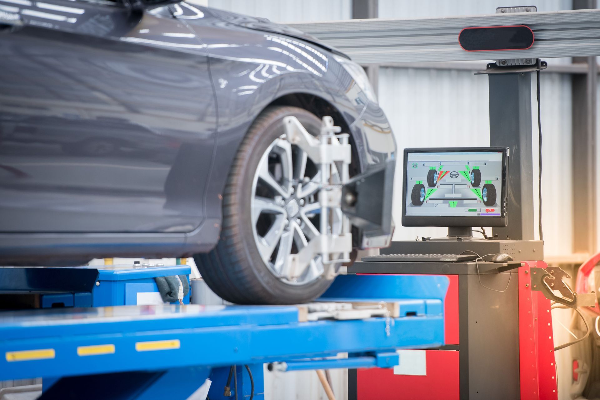 Why Does My Car Keep Pulling to One Side Even After Doing an Alignment? | Precision Diagnostics Inc