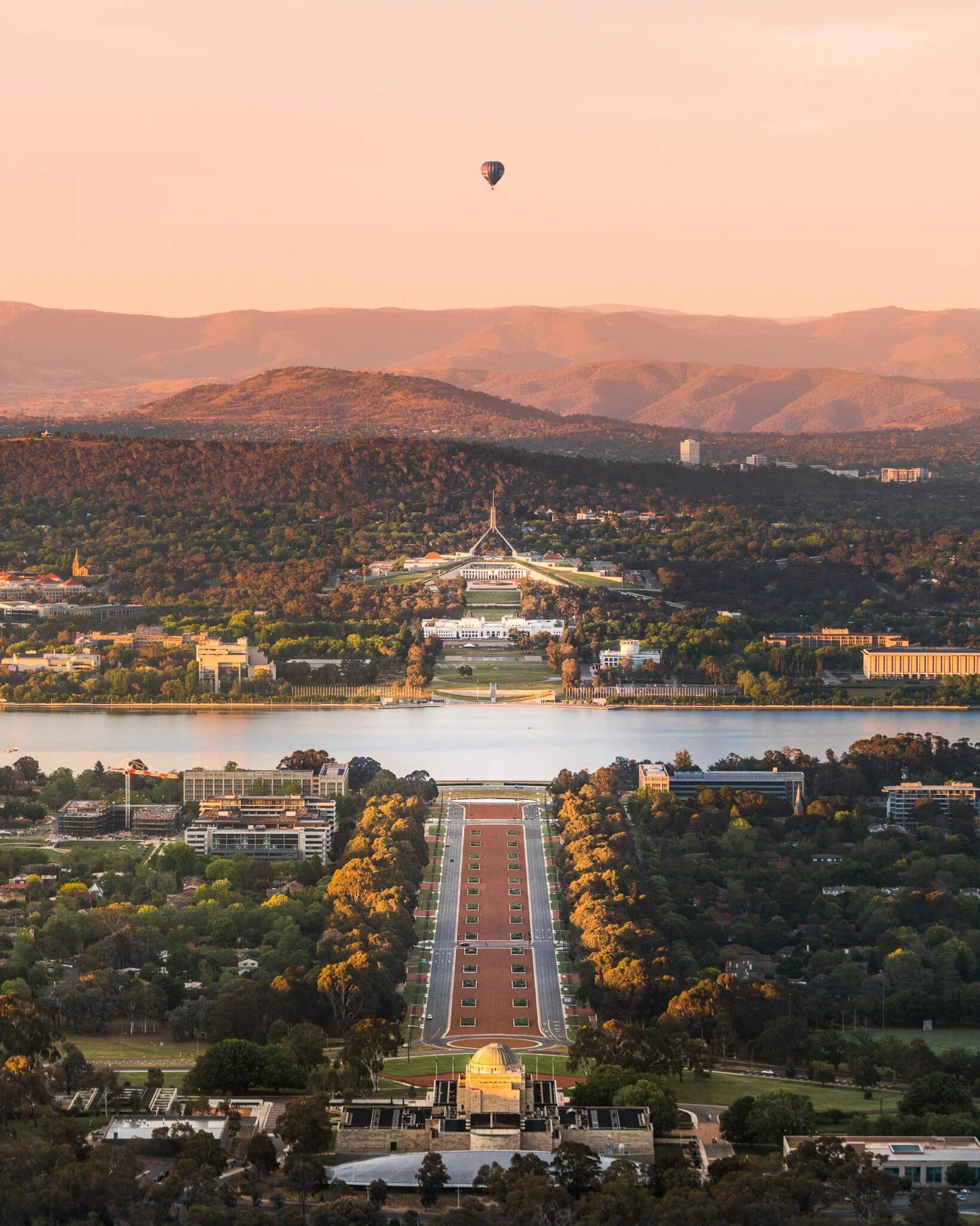 Clubs With Live Music Canberra