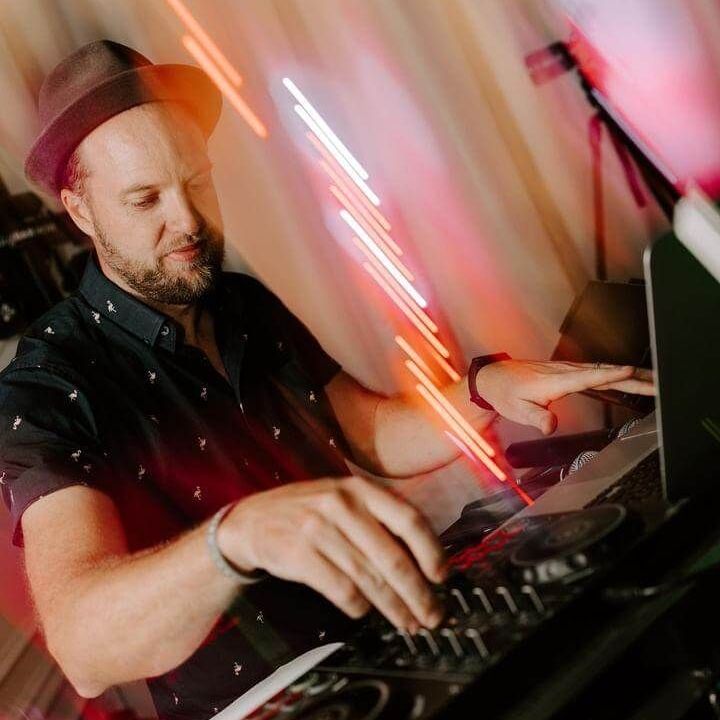 danny & tayla dj brisbane