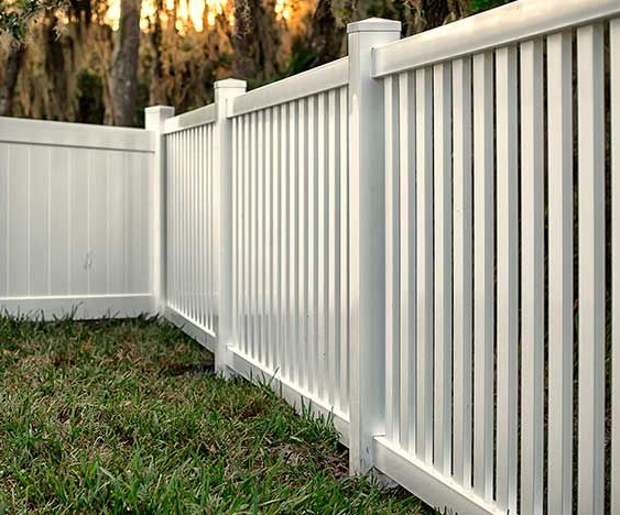 privacy fence installation in peoria il