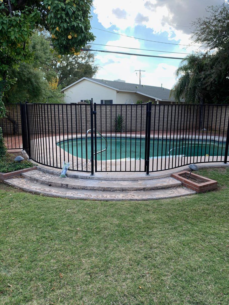 Custom surrounds fence and rail Peoria il