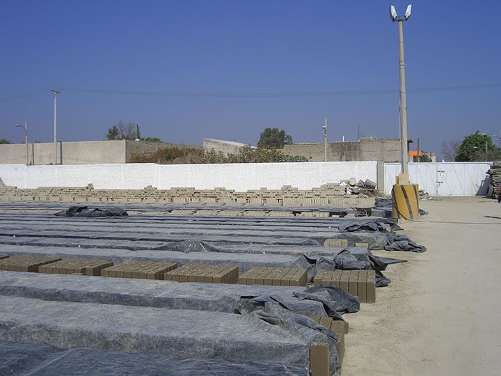 LOKERA Y PREFABRICADOS CARRILLO SA DE CV