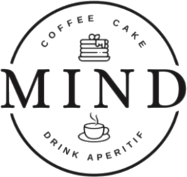 Logo in bianco e nero: "MIND" con "Coffee Cake" sopra e "Drink Aperitif" sotto, pi&ugrave; icone di torta e tazza di caff&egrave;.