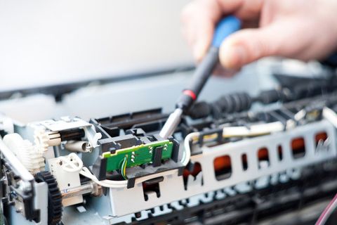 On-site computer hardware repair and maintenance