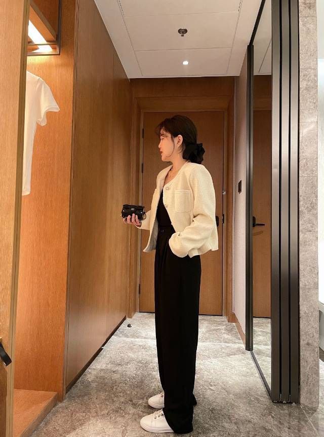 ㊙️美安獨家免運㊙️    緊急虧清‼️ 750?搶淺口牛皮小白鞋‼️