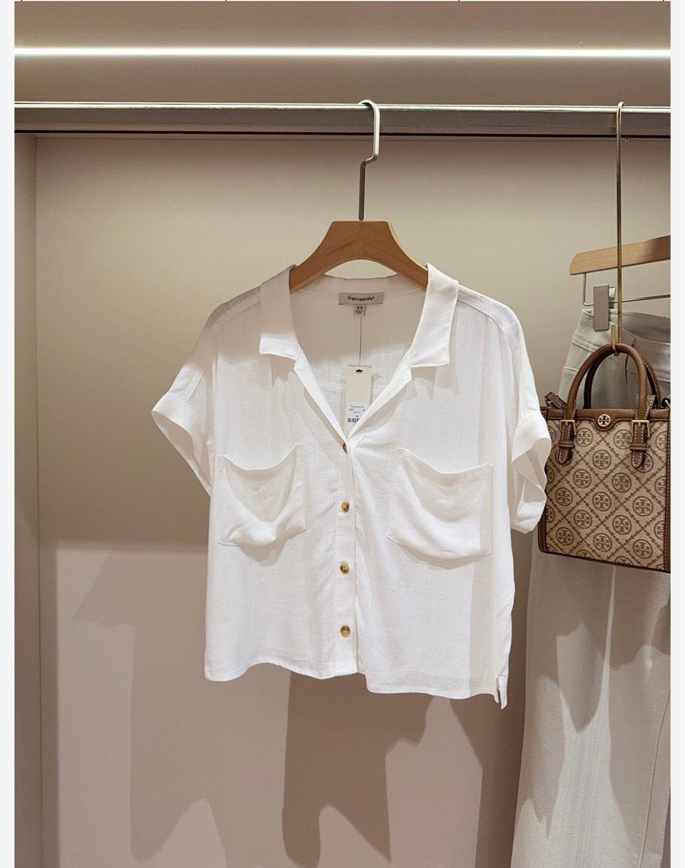 美國品牌，原單 francesca's 法式亞麻短袖白襯衫