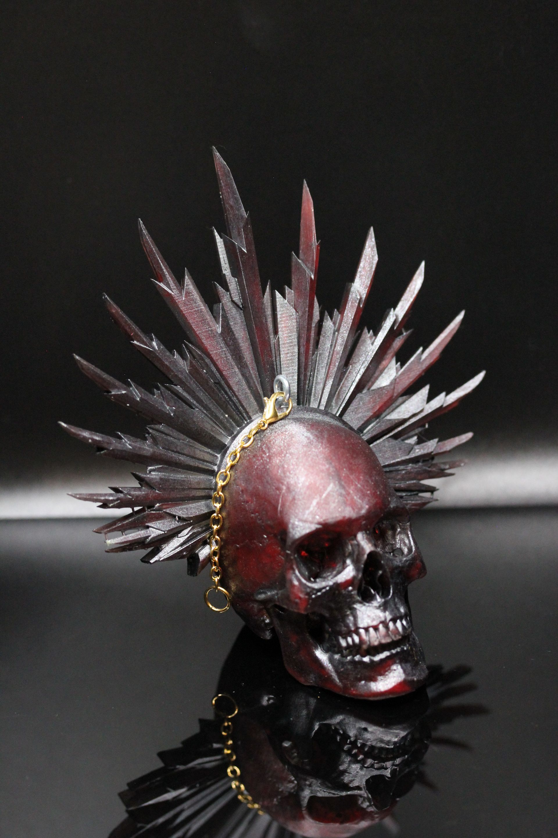 Skull With Rays:  Transparent Red