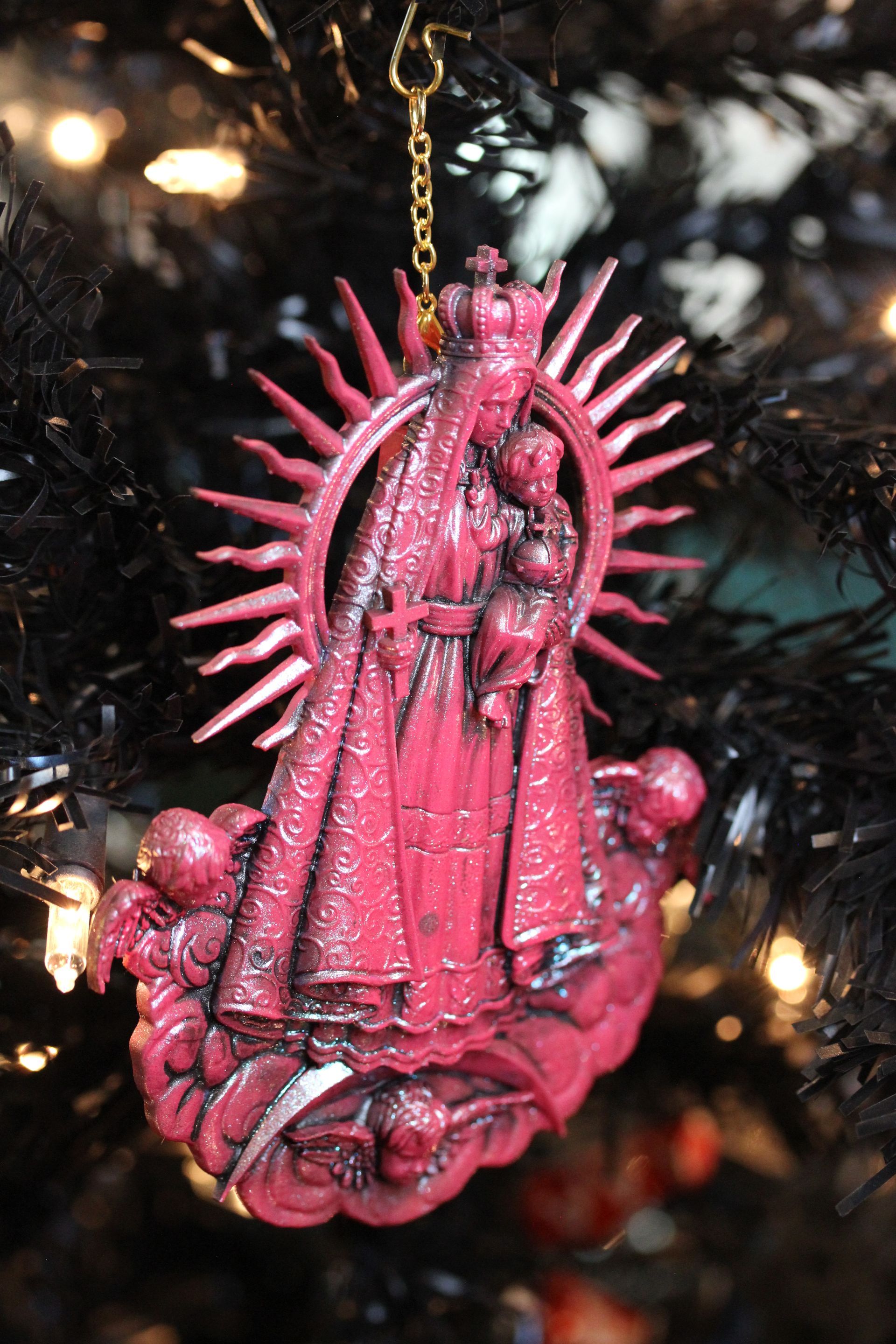 Madonna and Child:  BubbleGum Antique