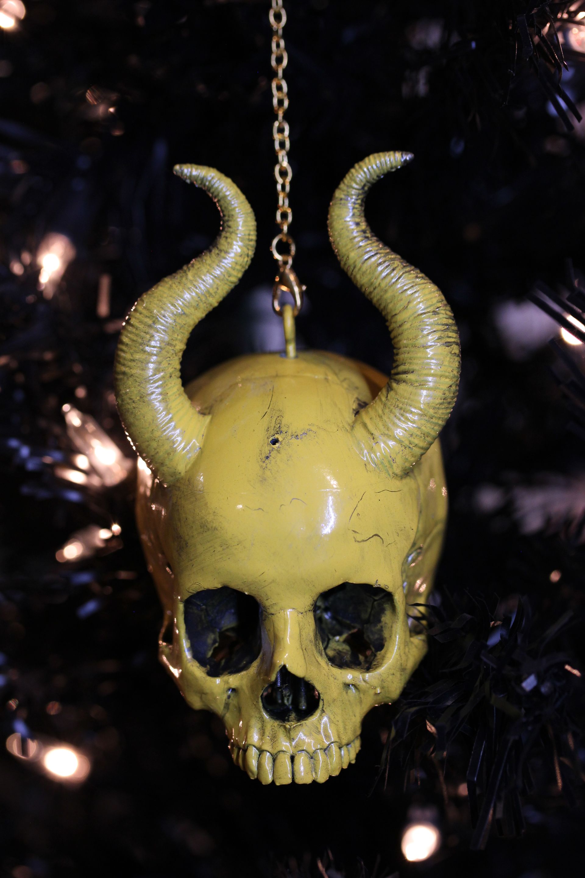 Baby Skull With Horns: Yellow Antique