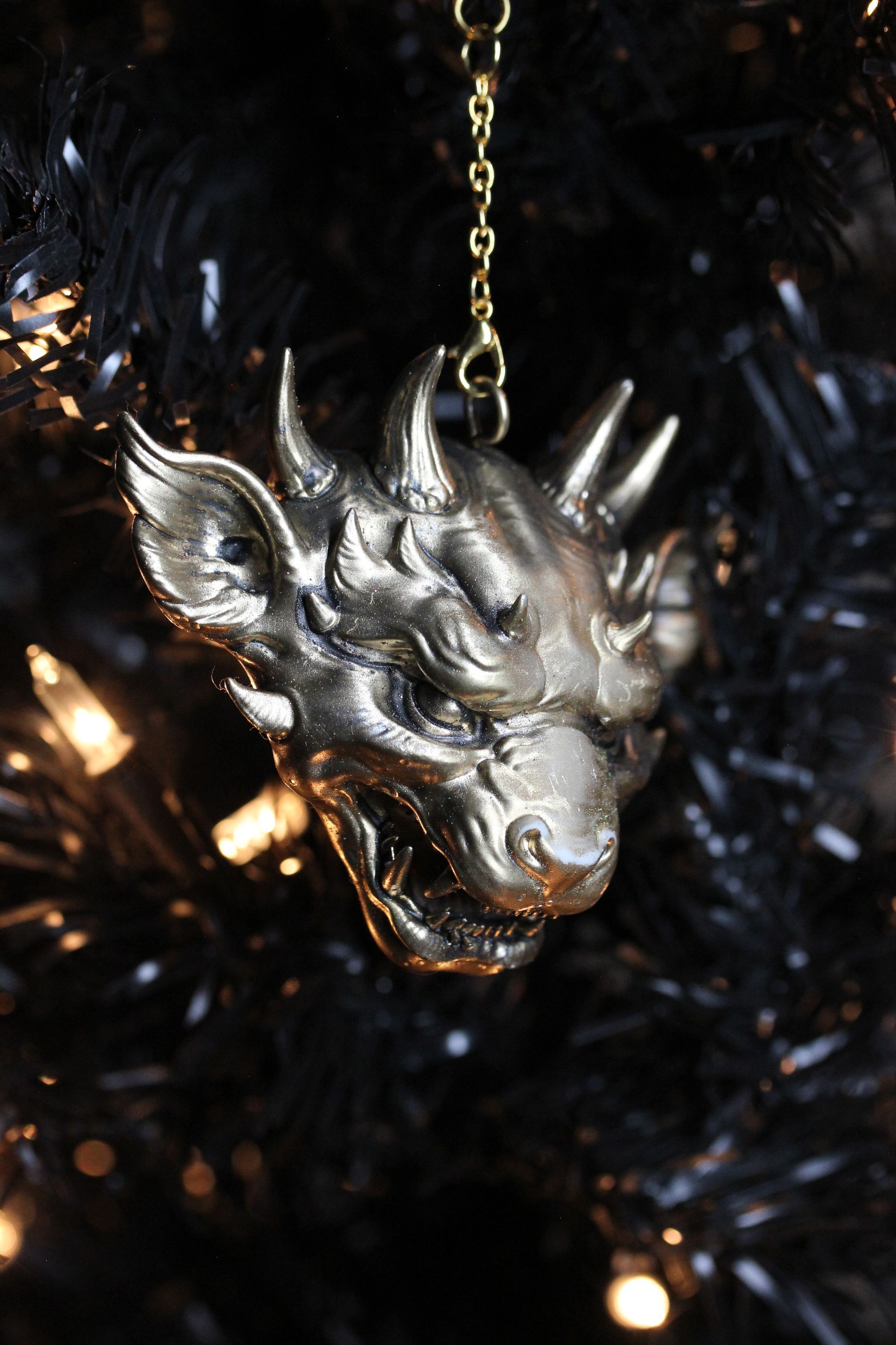 Ornate Dragon Head: Gold Antique