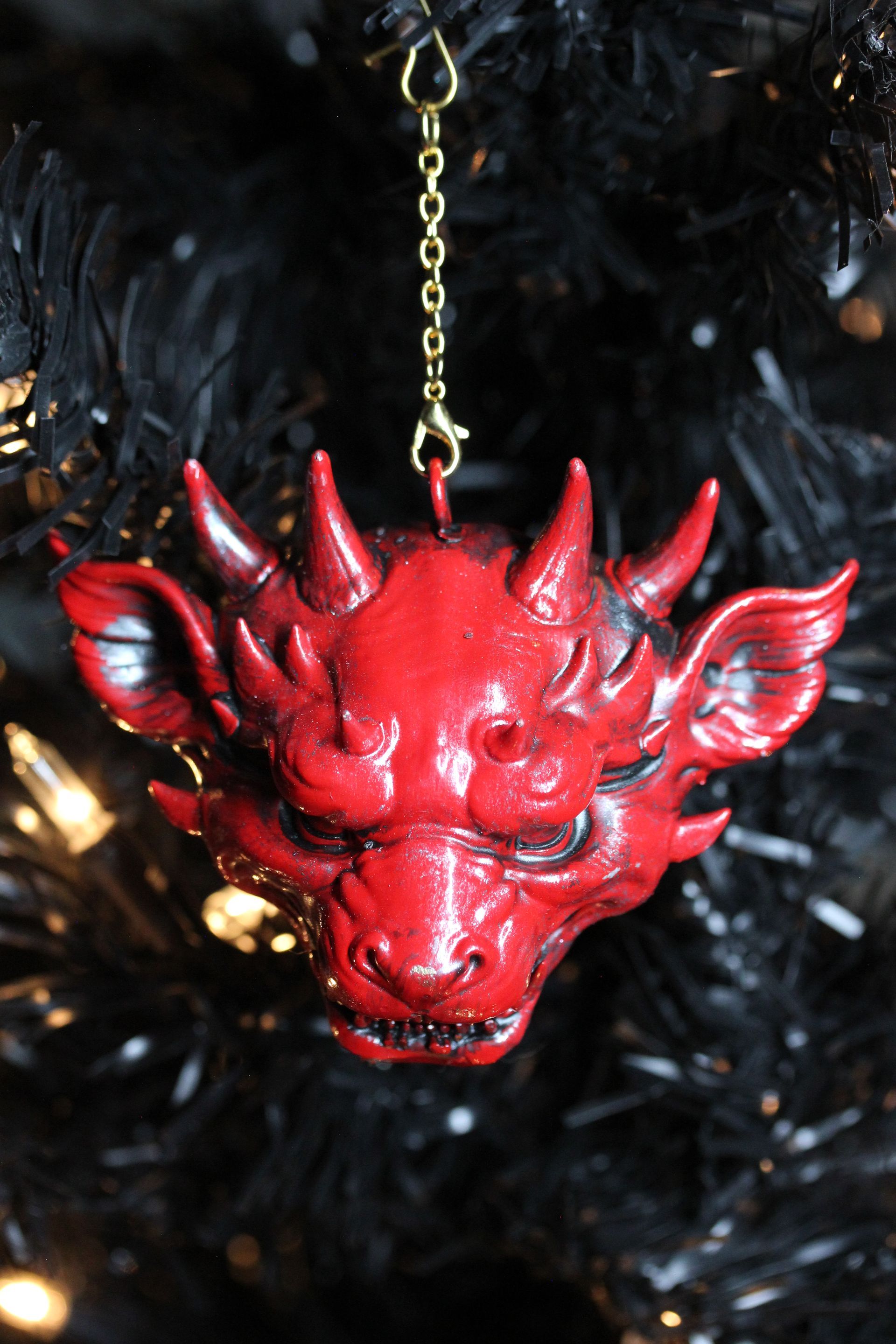 Ornate Dragon Head: Red Antique