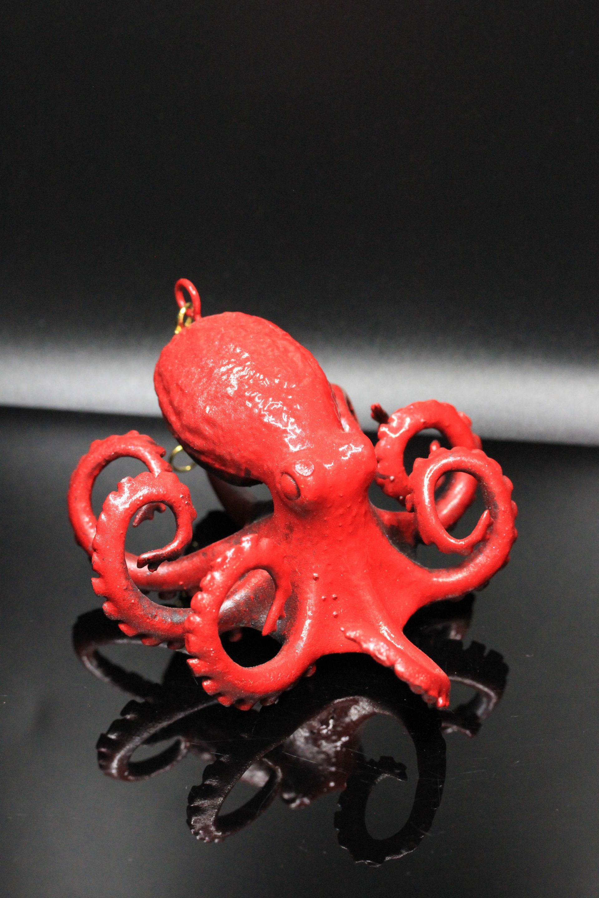 Octopi: Red Antique