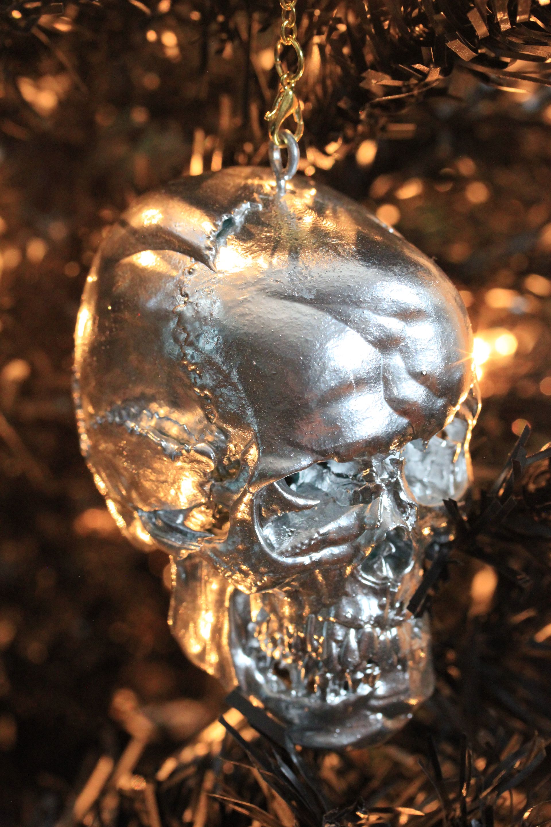 Psychedelic Skull:  Gold