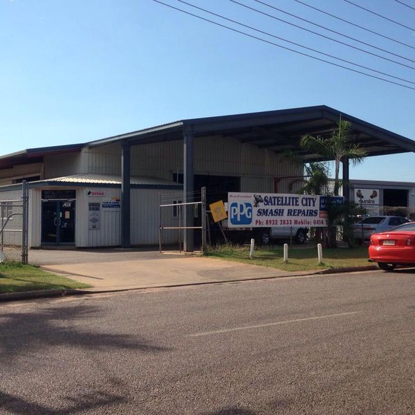 Restoration Shop with Park Cars — Smash Repairs in Palmerston, NT