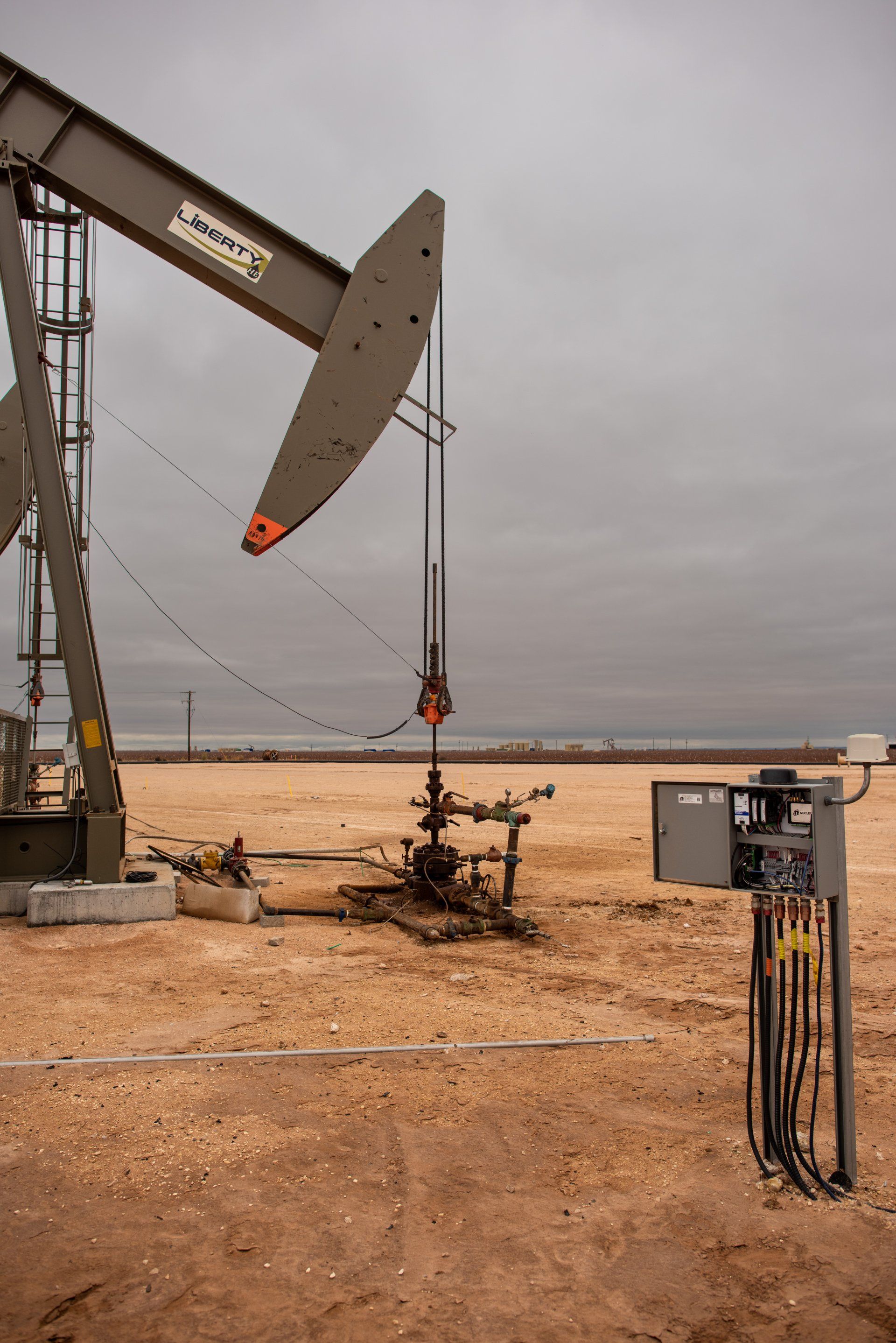 Large Equipment - Midla nd, Texas - Tyrion Integration Services Inc.