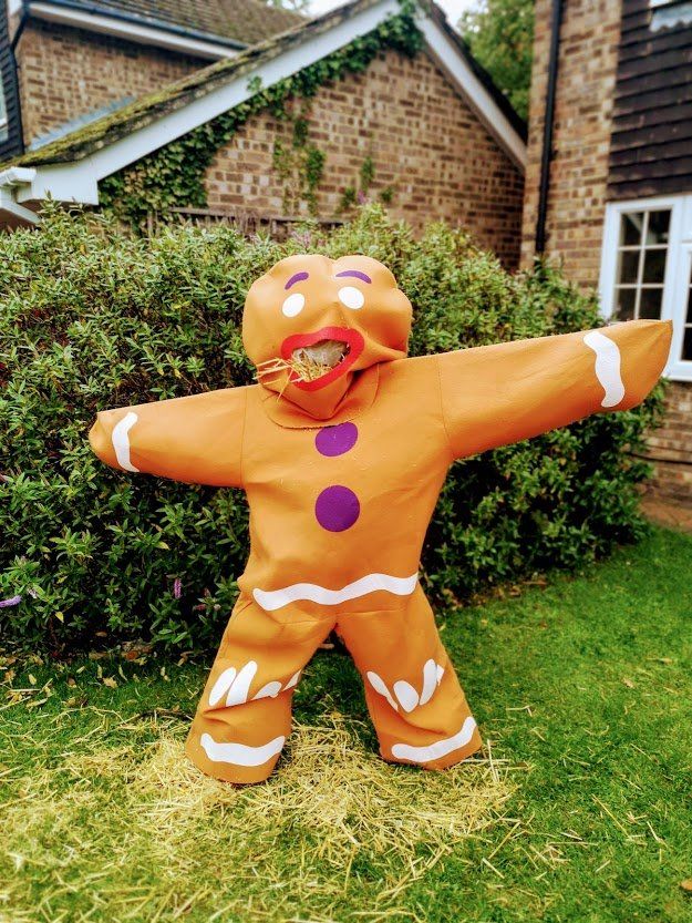 Binfield Scarecrow hunt, Berkshire, October Half Term, Trail