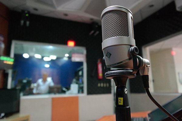 Banco de ayudas técnicas en la radio