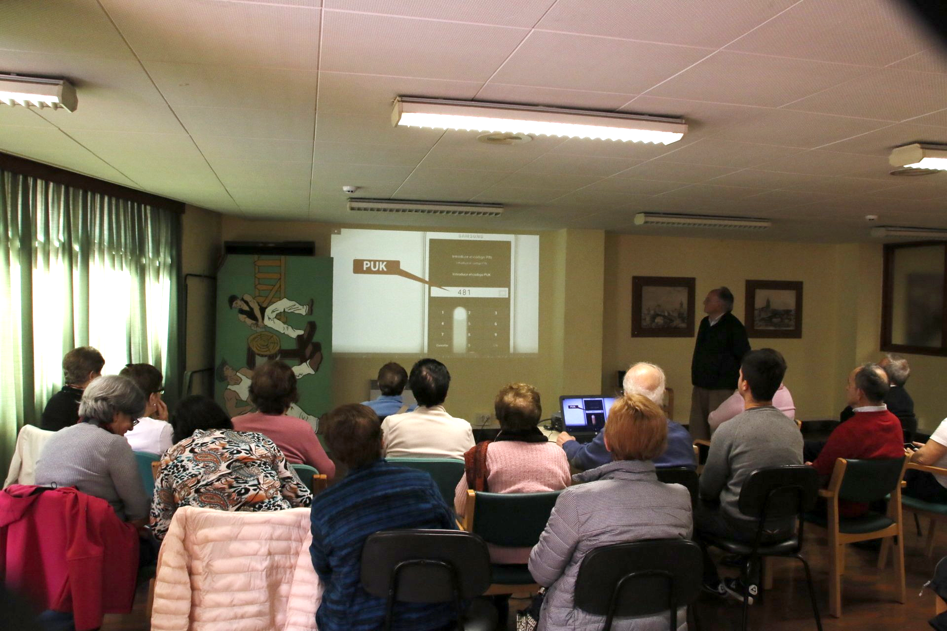 Taller de manejo del móvil BBK