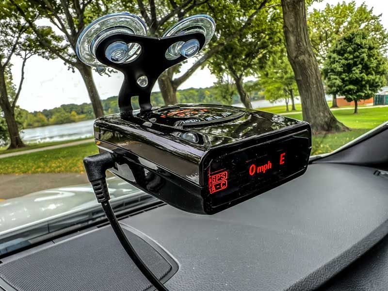 my radenso pro m radar detector mounted to my car's windshield