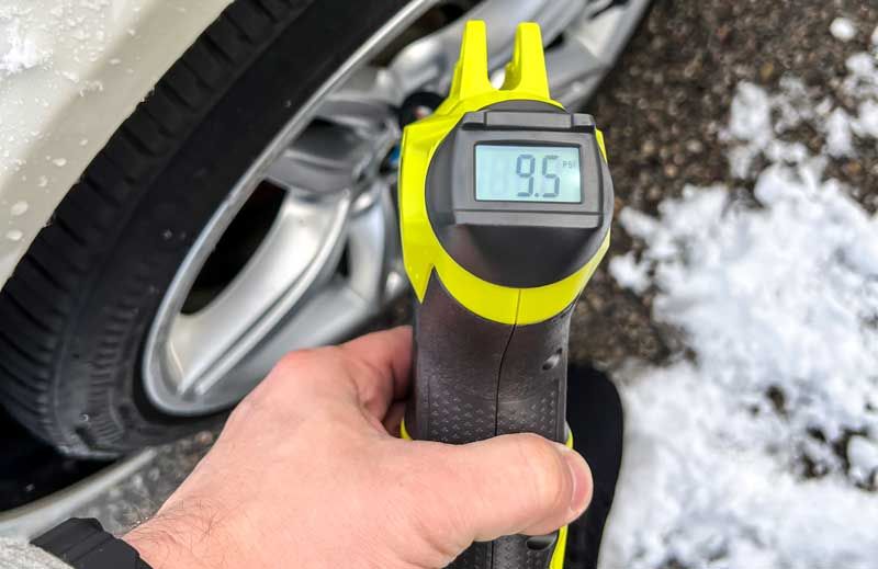 ryobi tire inflator putting air in completely empty tires