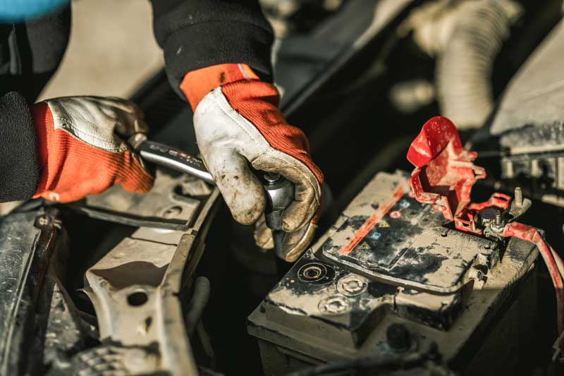 removing car battery for reconditioning